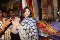 Isha Agarwal Launched Silk of India Exhibition